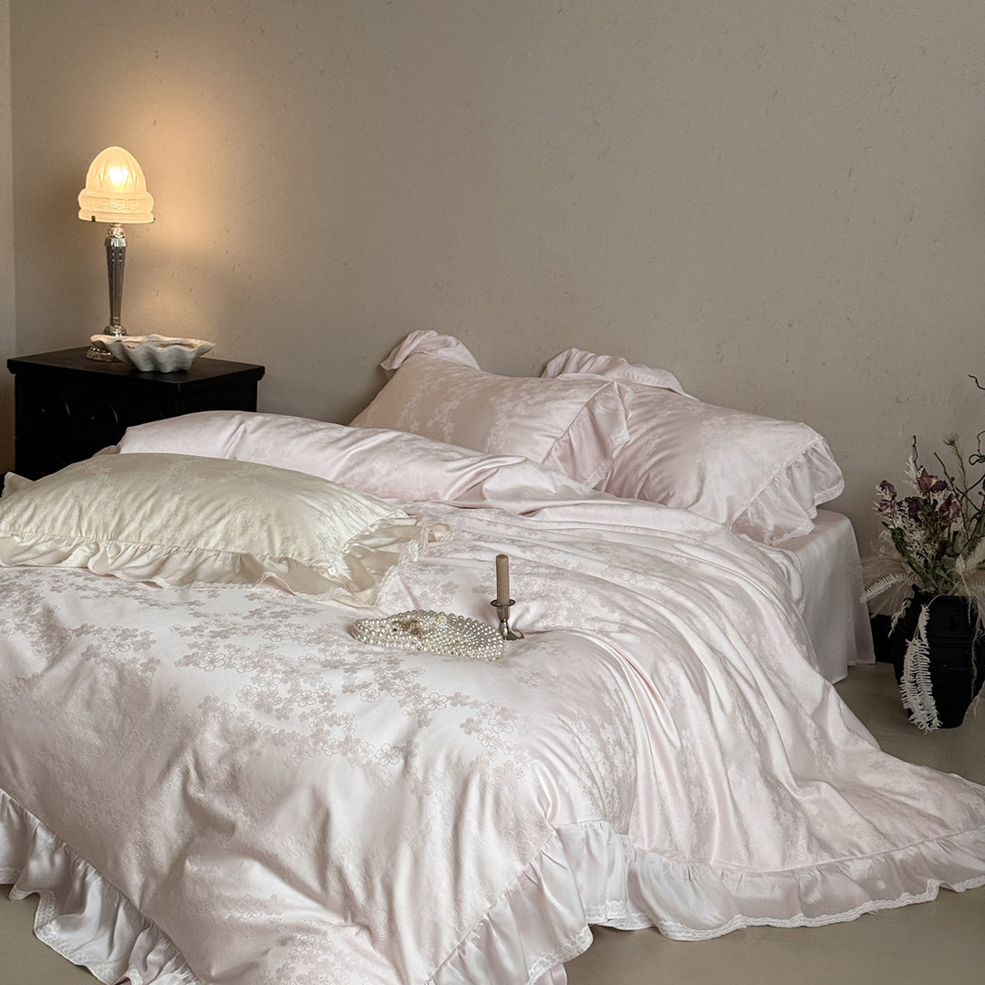 Luxurious cotton satin bedding set with ruffled hem
