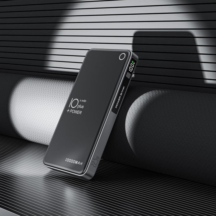 Portable power bank with intelligent LCD display and fast charging function Stornfield