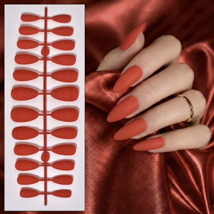 Glamorous Press-On Nail Tips