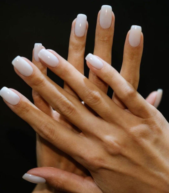 Elegant Press-On Nail Set with Stylish French Tip Design Stornfield