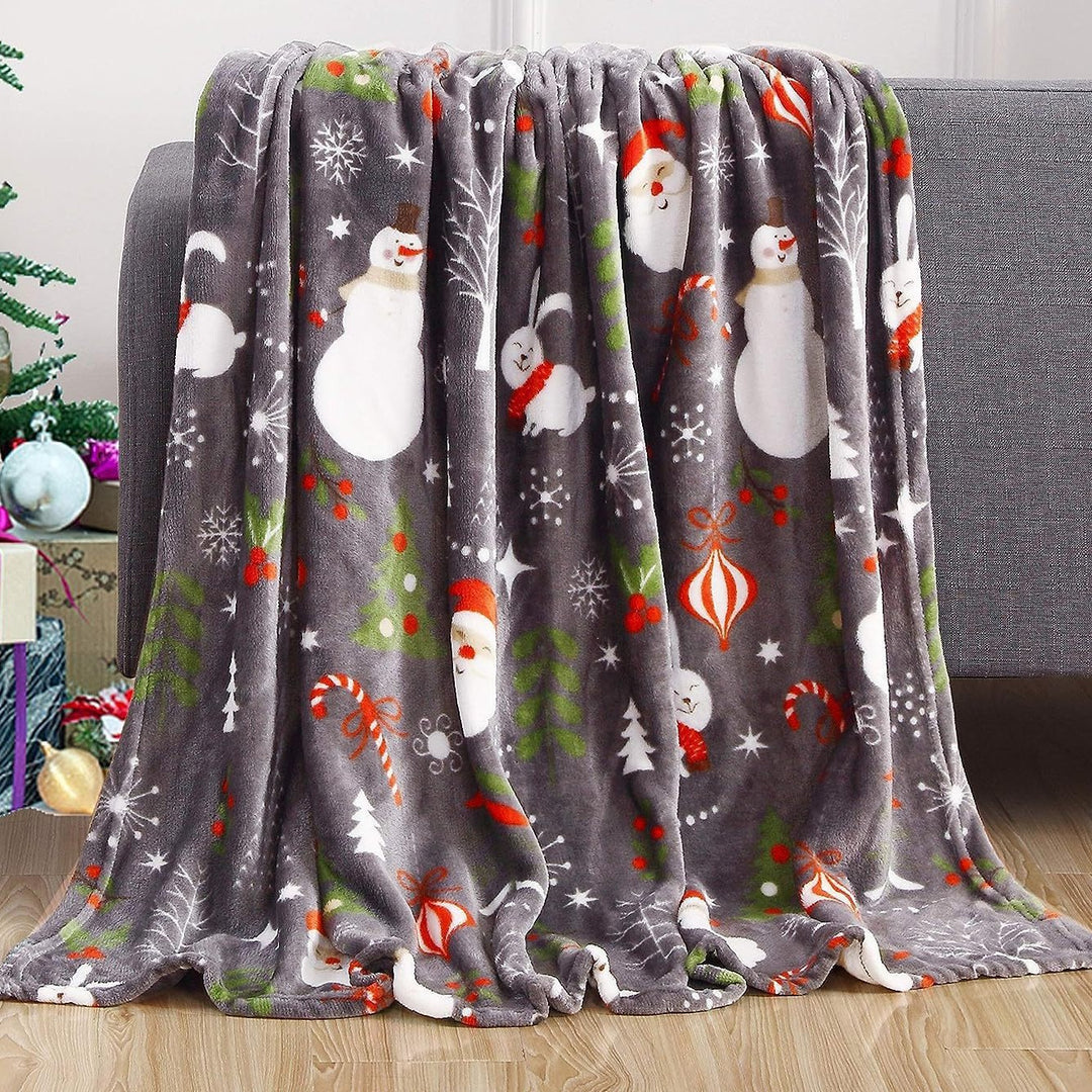 Festive Santa-Themed Plush Fleece Blanket