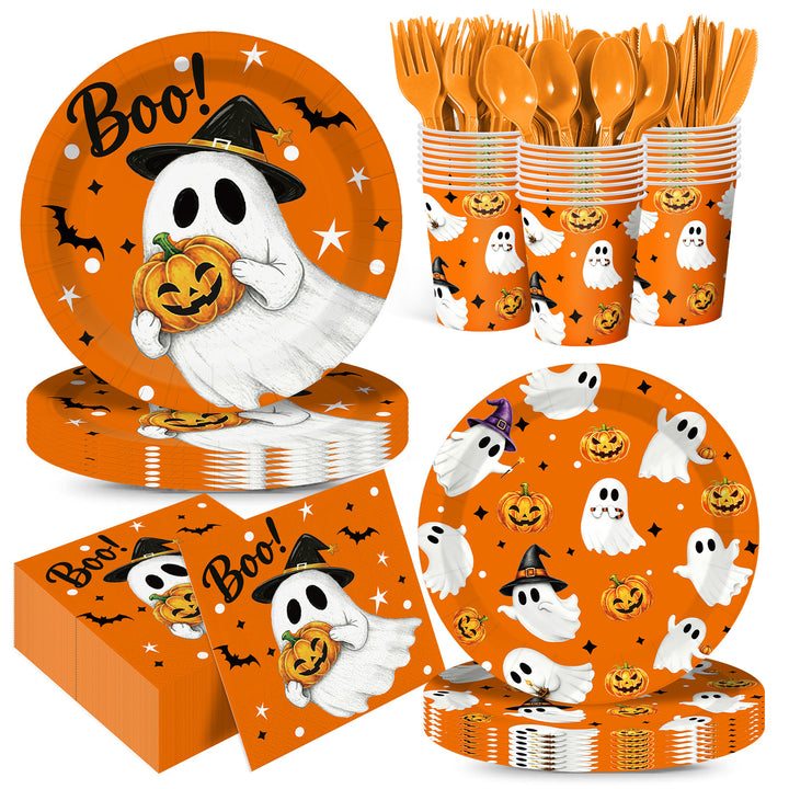 Disposable party tablecloth with Halloween design and napkin set
