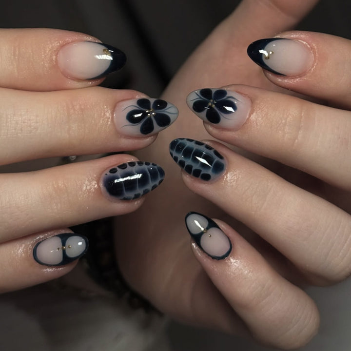 Artificial nail art with playful dots and bows Stornfield