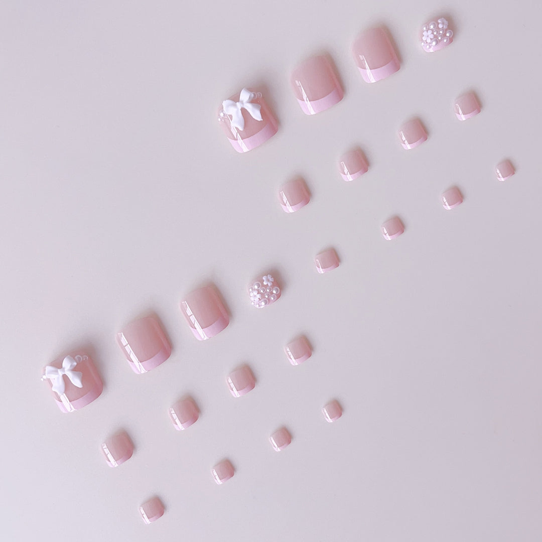 Nail art set with cute 3D bows and pearl embellishments Stornfield