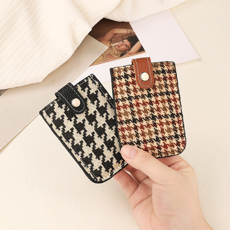 Elegant Textured Cardholder Stornfield