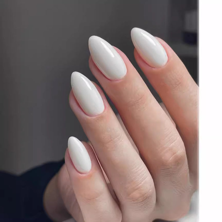 Elegant DIY Press-On Nail Set Stornfield