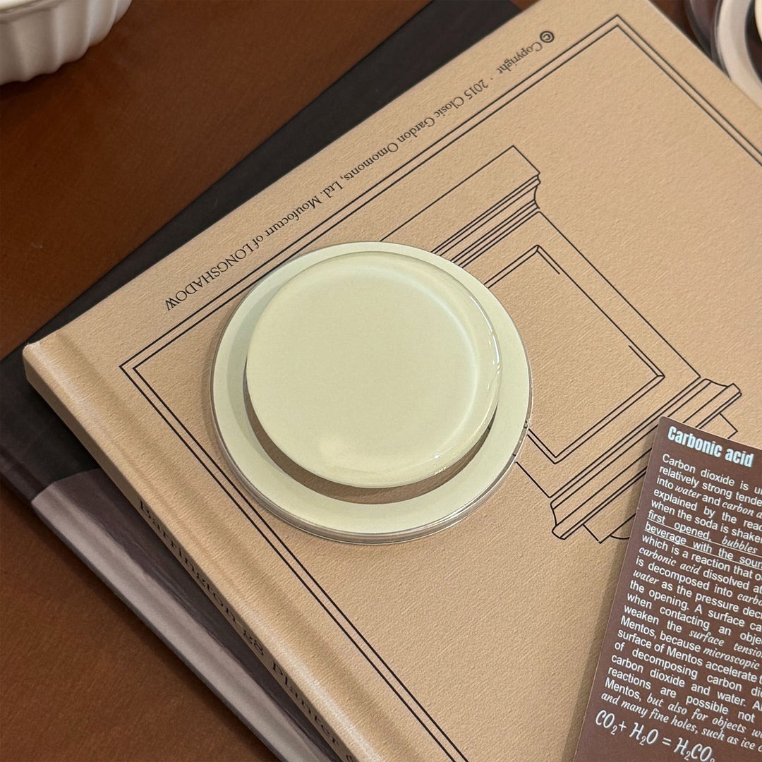 Elegant beef coaster made of high-quality glass Stornfield