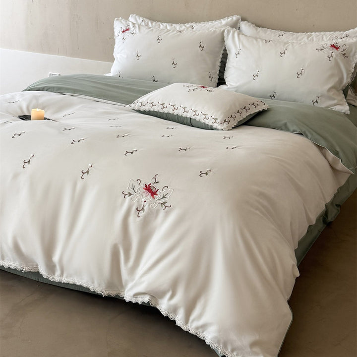 Botanical Embroidered Cotton Sateen Duvet Cover with Scalloped Lace Trim