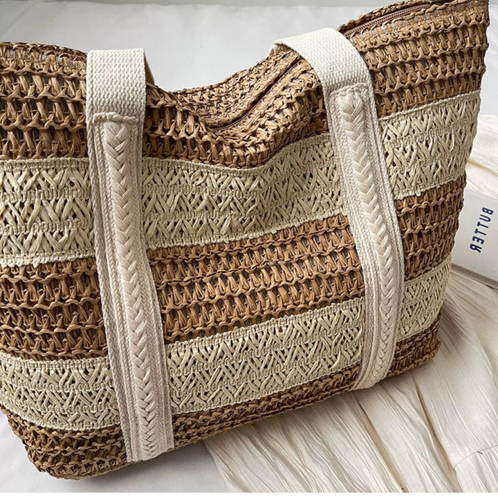 Spacious Handbag Made of Woven Natural Material Stornfield