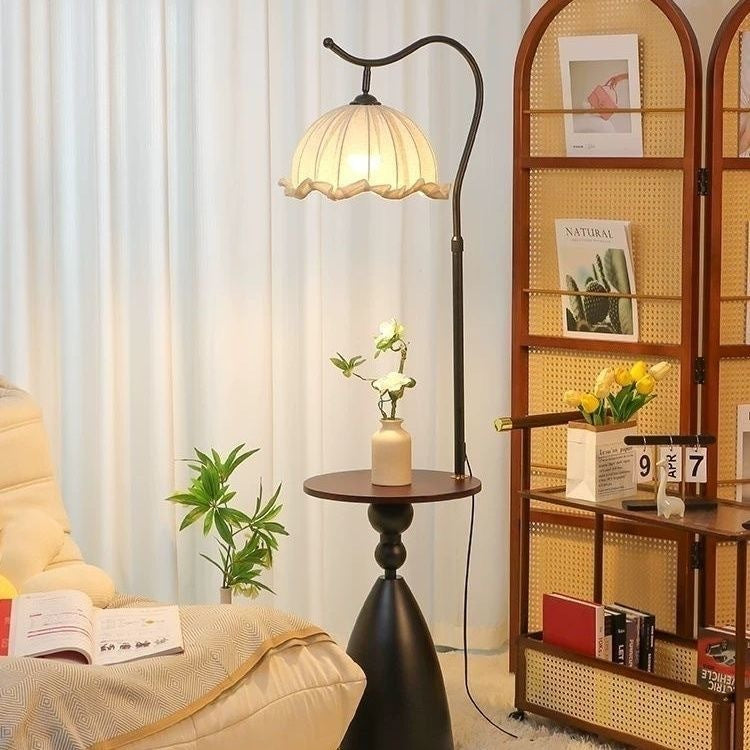 Vintage-Inspired Arc Floor Lamp