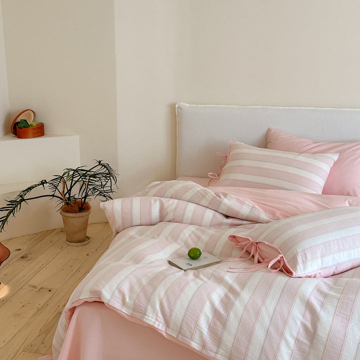 Dezent checked bedding set made of soft cotton percale with a light quilted texture