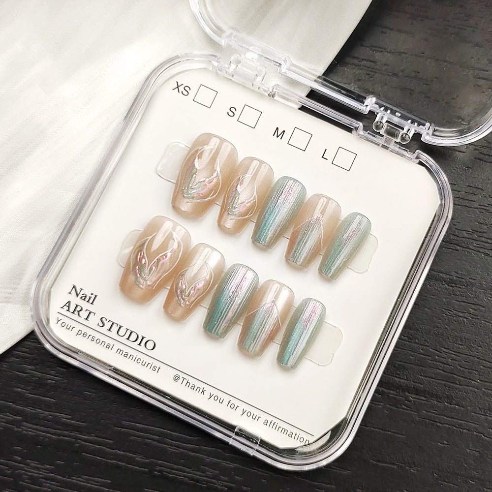 Elegant Artificial Nails with Shimmering Effect Stornfield