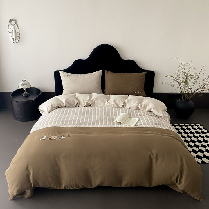 Washed Cotton Gingham Duvet Cover Set with Envelope Closure & Matching Pillow Shams