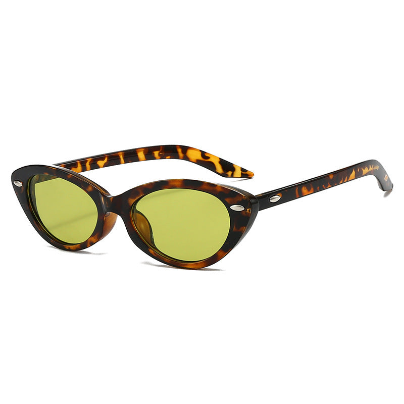 Vintage-Inspired Cat-Eye Sunglasses Stornfield