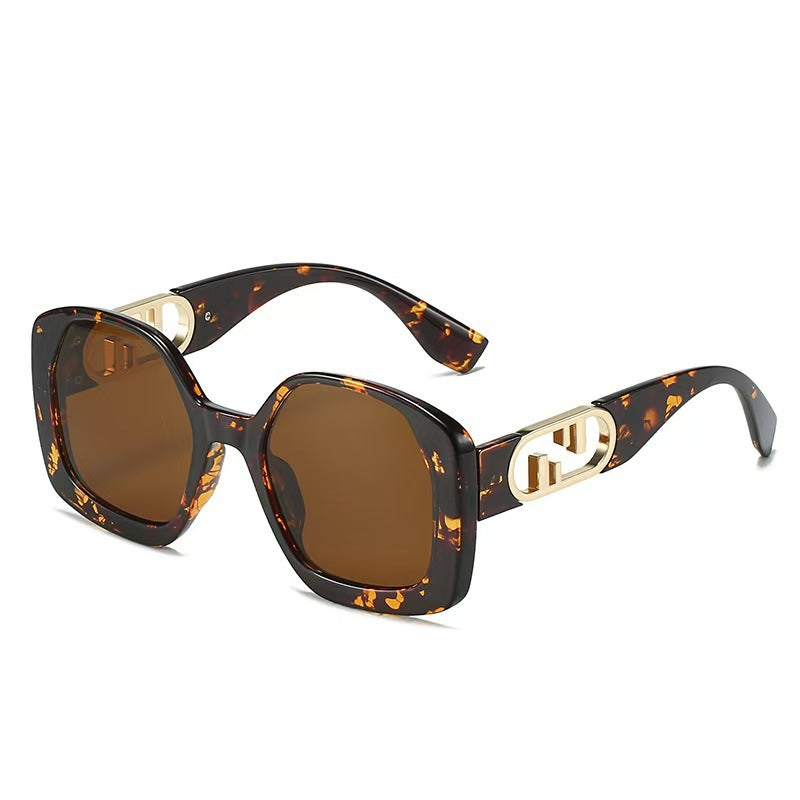 Women oversized sunglasses with extravagant geometric frame and elegant accents Stornfield