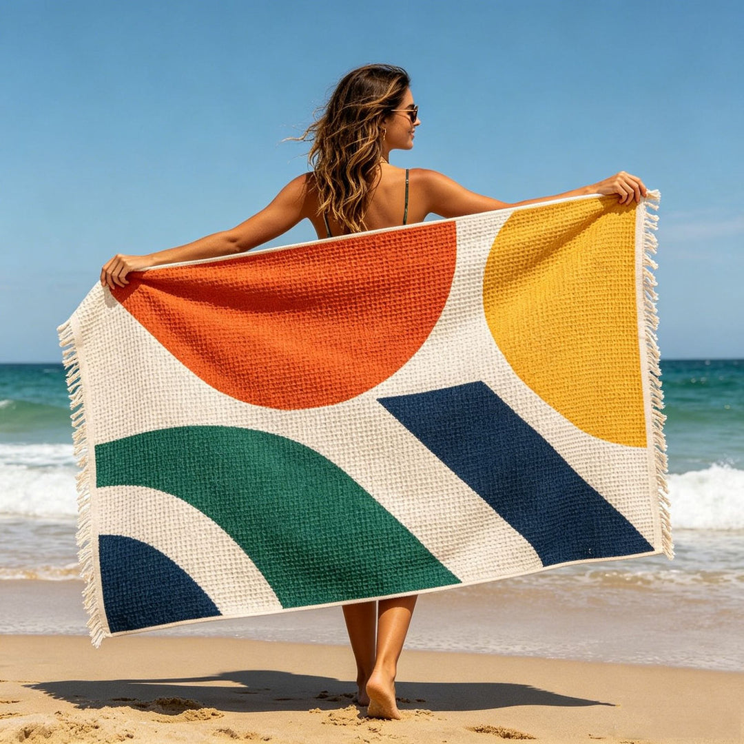 Multifunctional beach blanket with exotic floral pattern Stornfield