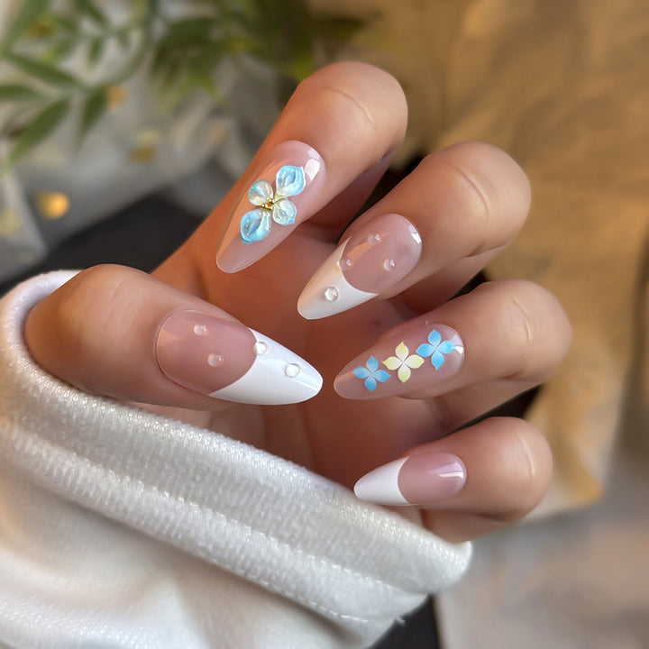 Decorative Floral Press-On Nail Art Set Stornfield