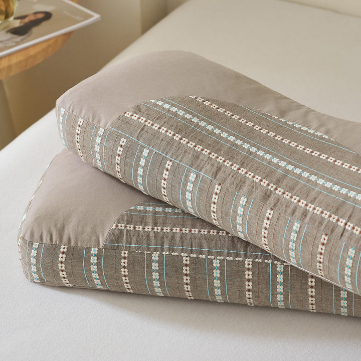 Ergonomic Sleep Pillow with Fine Pattern Structure Stornfield