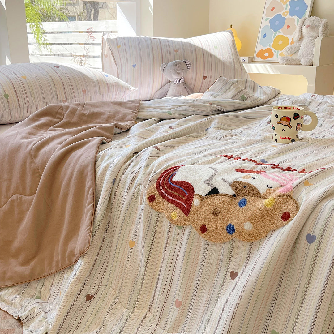 Women's cuddly blanket with cute bear design Stornfield