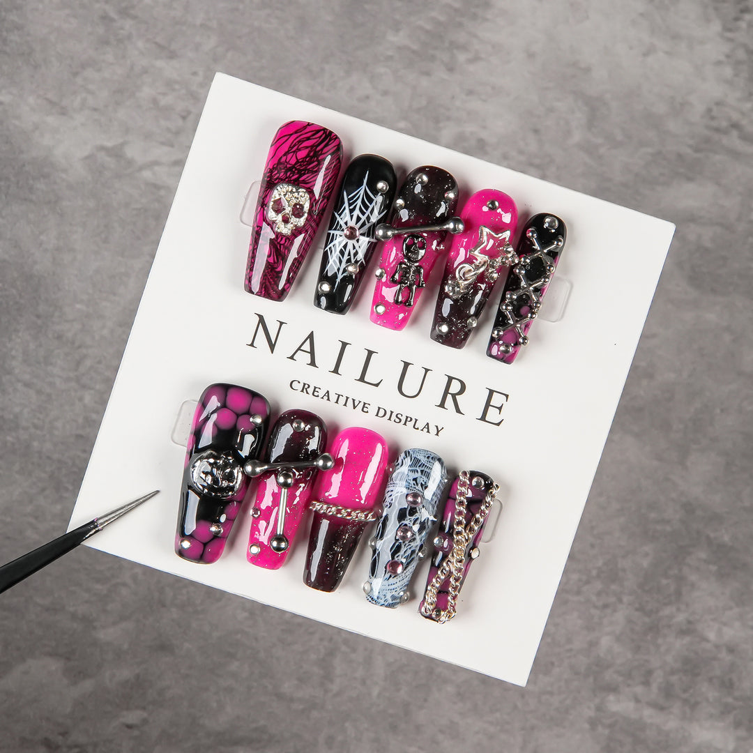 Artistic Gothic Press-On Nail Set