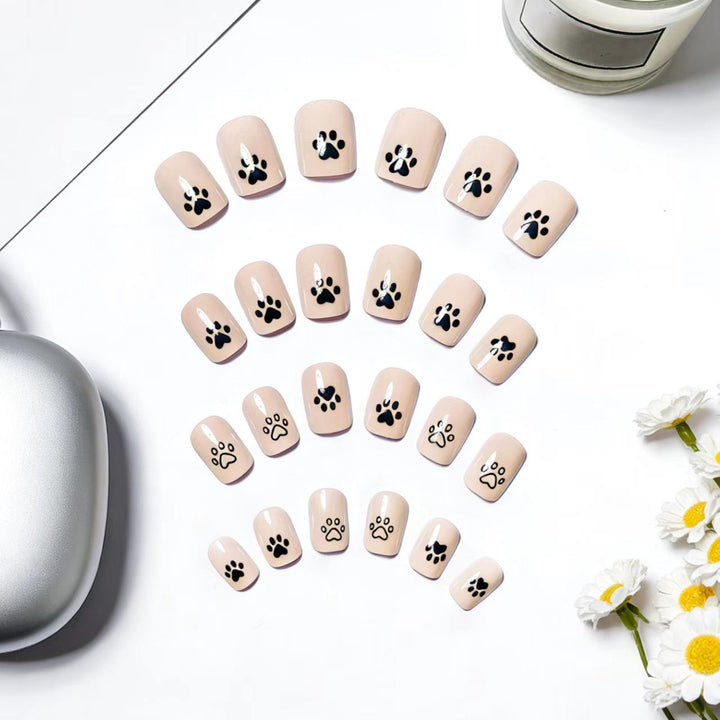 Fake nails with cute paw print design Stornfield
