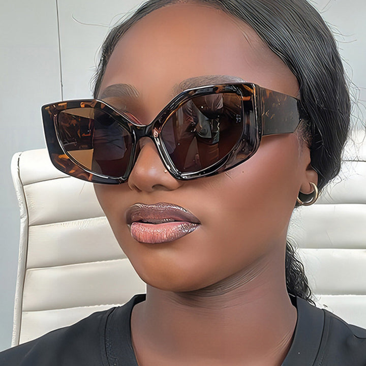 Women's striking sunglasses with oversized design and stylish gradient Stornfield