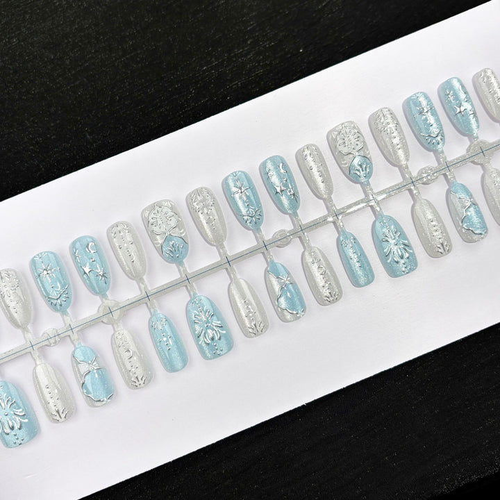 Elegant Floral-Embellished Press-On Nails