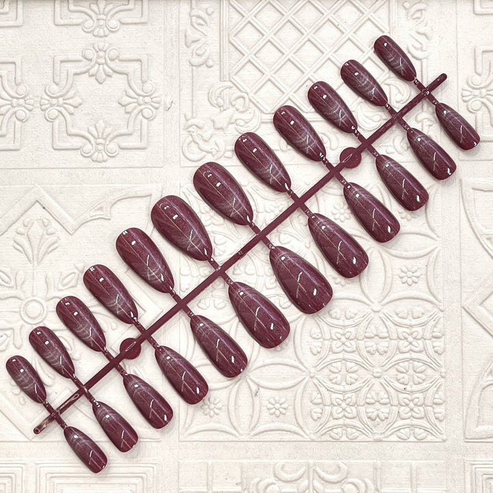 Glossy Elegant Almond-Shaped Press-On Nails Stornfield