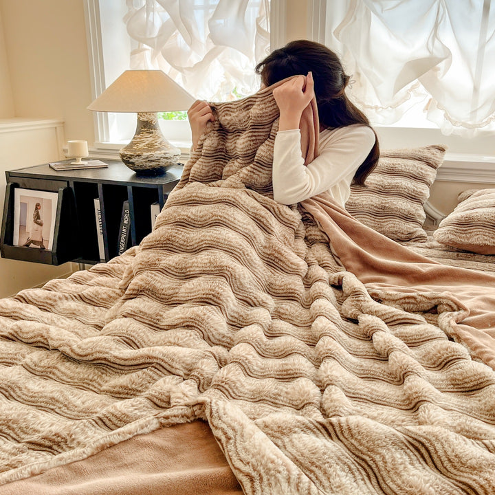 Ribbed Plush Mattress Protector