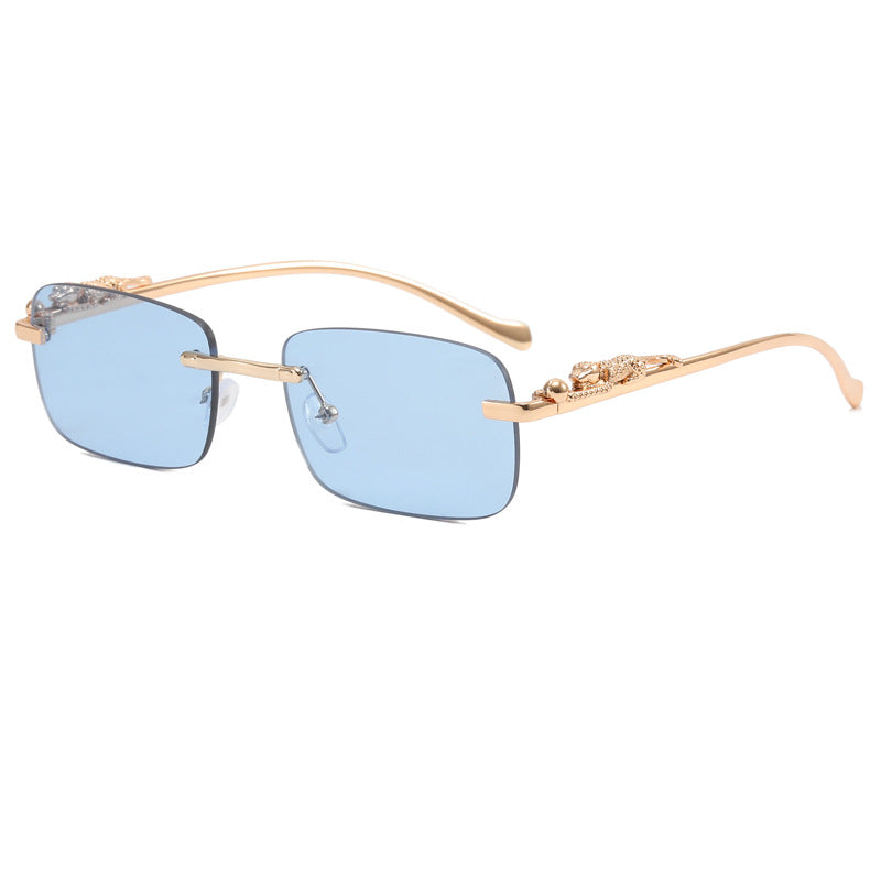Women Designer Sunglasses with Fine Metal Frame and Luxurious Details Stornfield