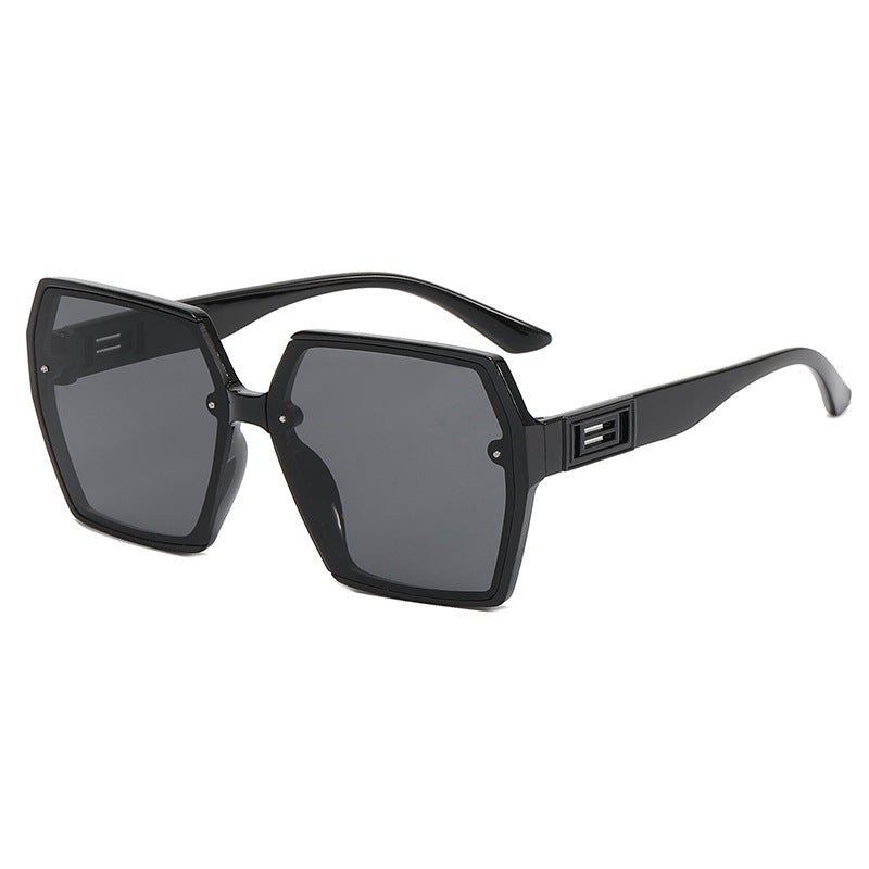 Women's Geometric Oversized Sunglasses with Modern Frame Stornfield