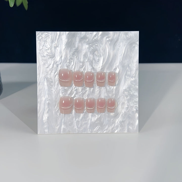 Handmade Press-On Nail Collection Stornfield