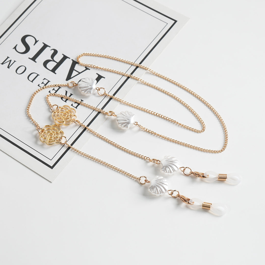 Elegant Floral Chain Necklace Stornfield