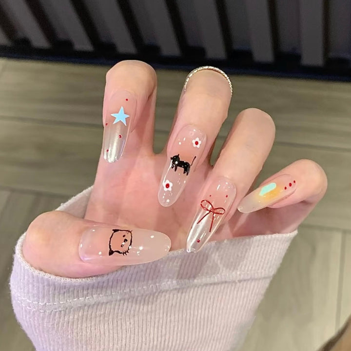 Artistic Character-Themed Press-On Nail Art Set