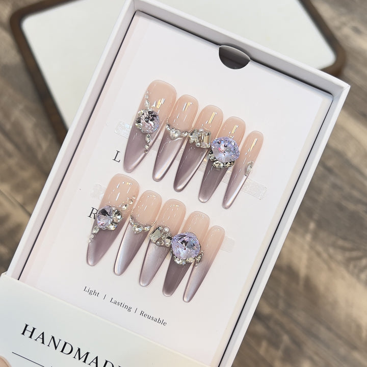 Glamorous Press-On Nail Art Set Stornfield