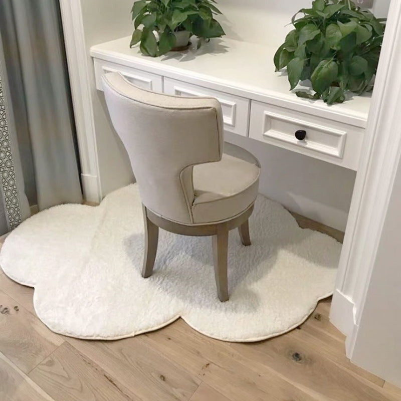 Cloud-Shaped Plush Bath Mat