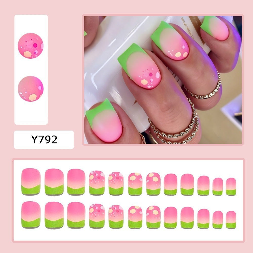 Creative gradient color nails Stornfield