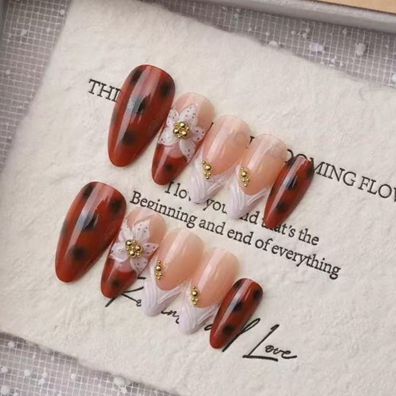 Elegant Floral Press-On Nail Art Kit Stornfield