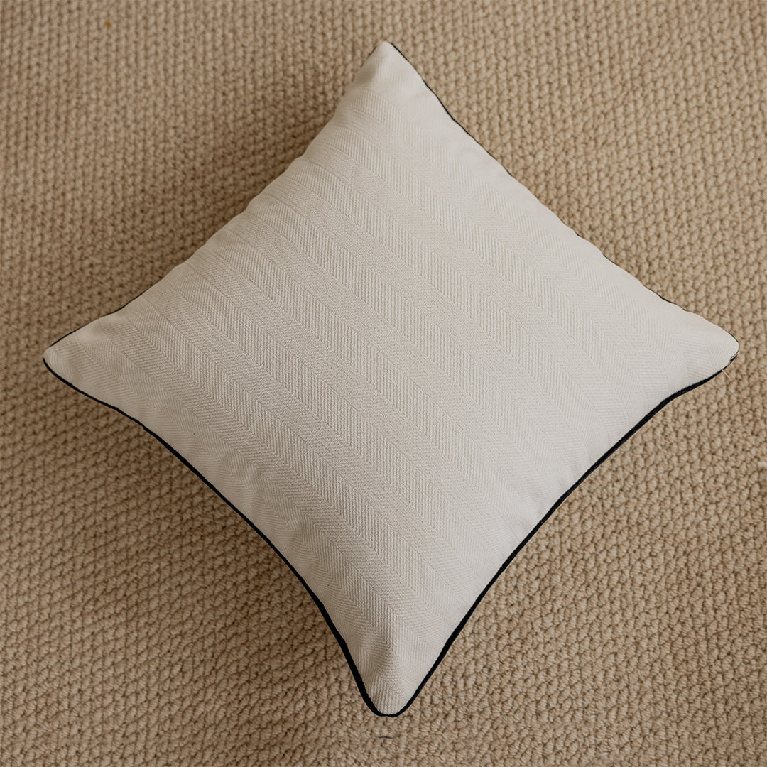 Patterned decorative cushion