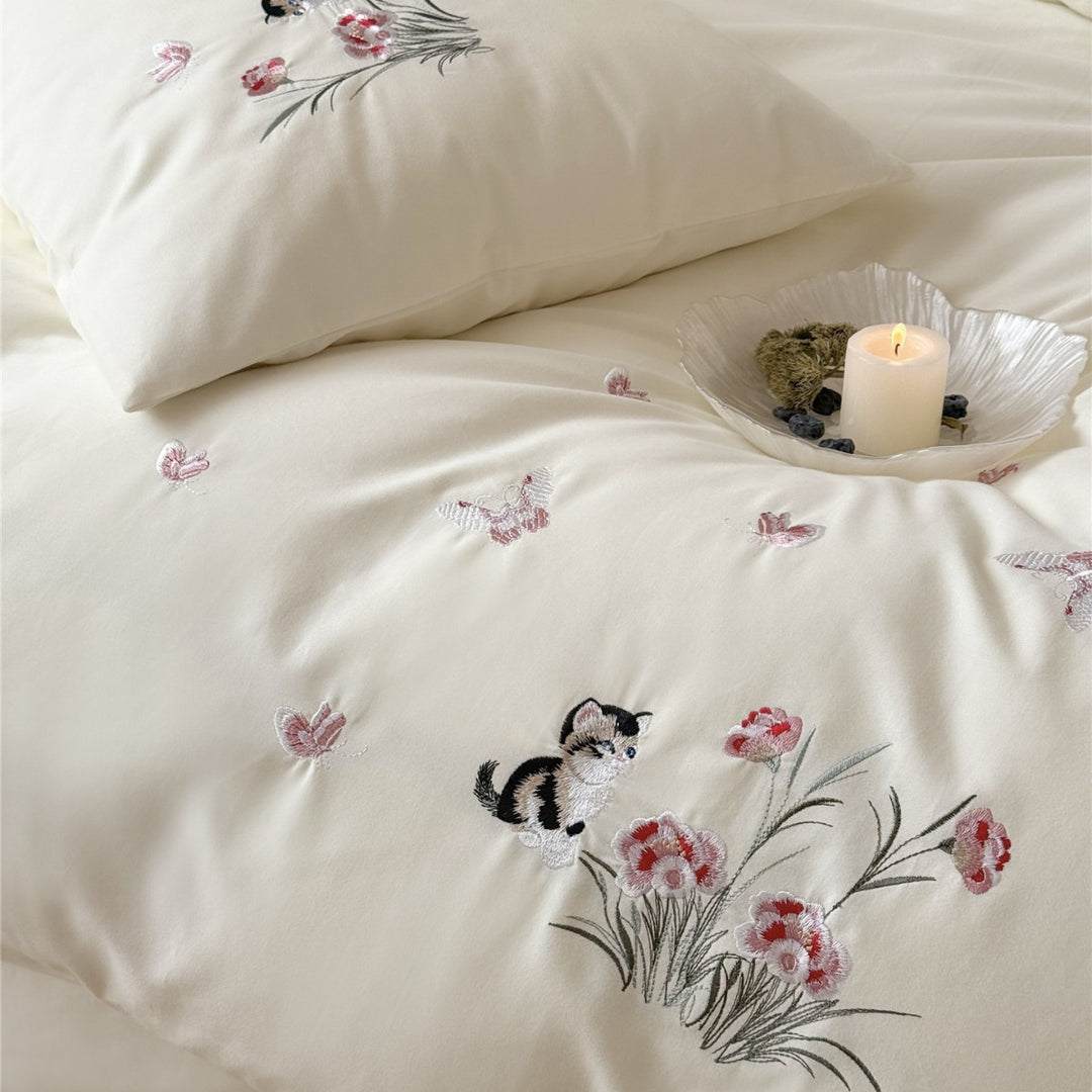 Embroidered Cotton Sateen Duvet Cover Set with Cat and Floral Motif