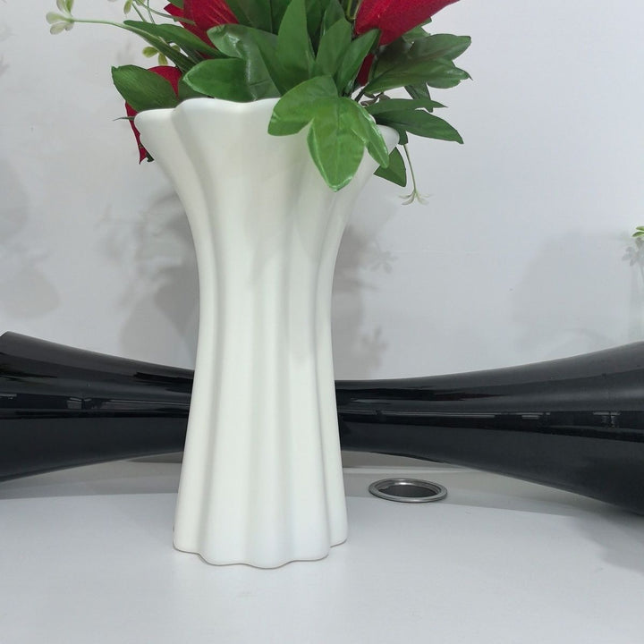 Sculpted Decorative Floral Vase Stornfeild
