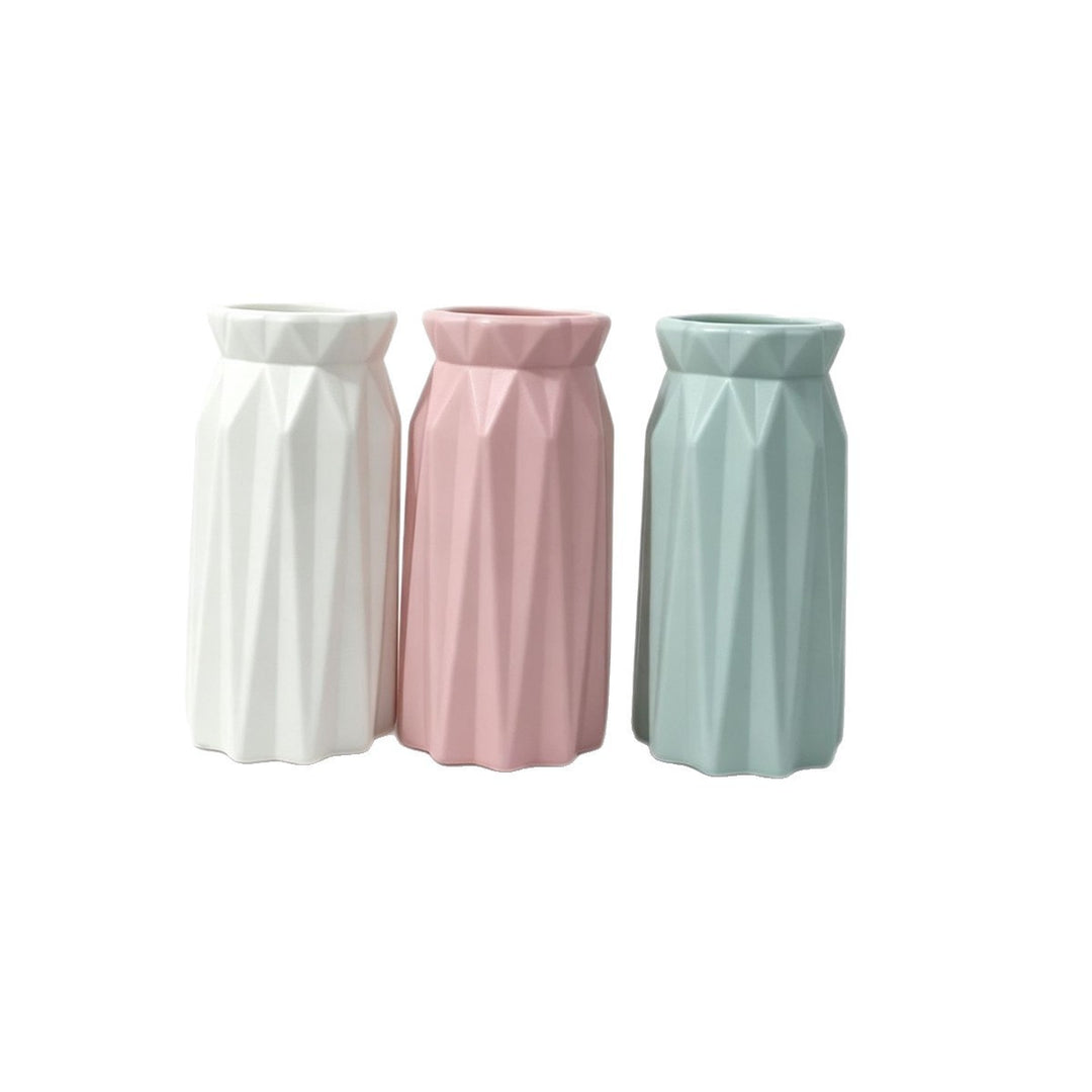 Elegant Geometric Vase Stornfeild