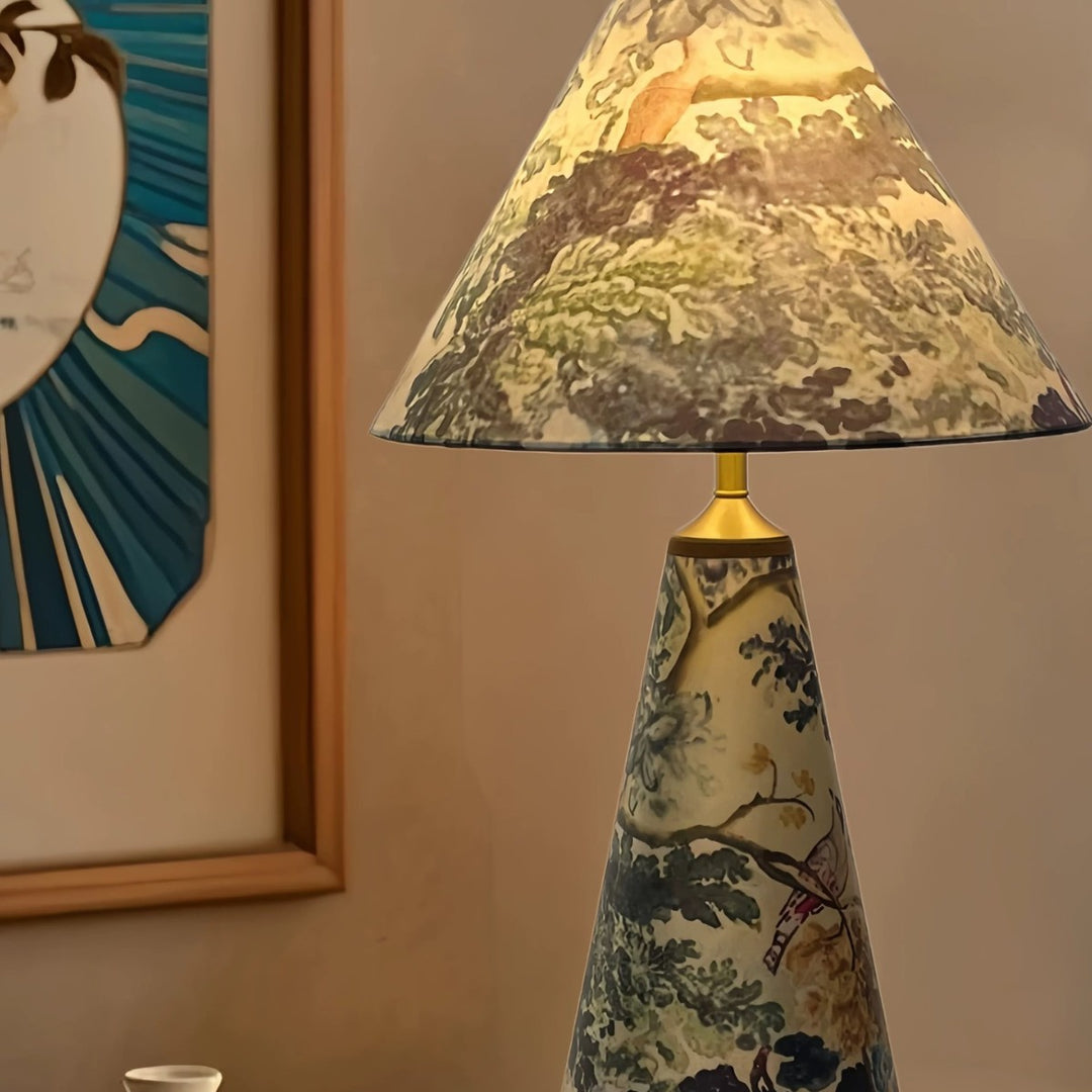 Artistic Floral Pattern Table Lamp