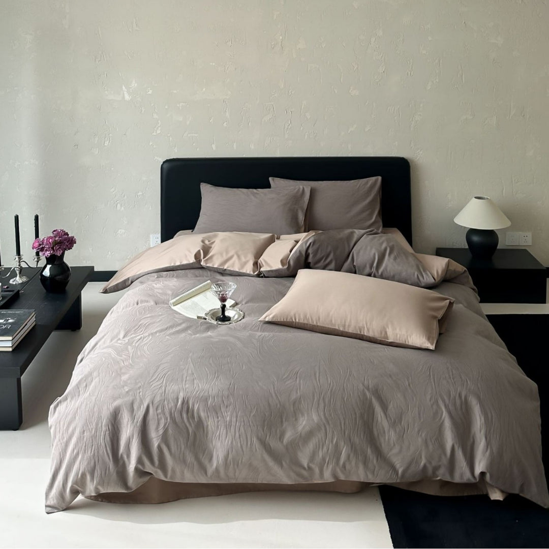 Luxury cotton satin bedding set with embossed wave texture and concealed hotel closure