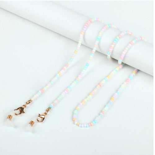 Colored bead necklace with carabiner clasp Stornfield