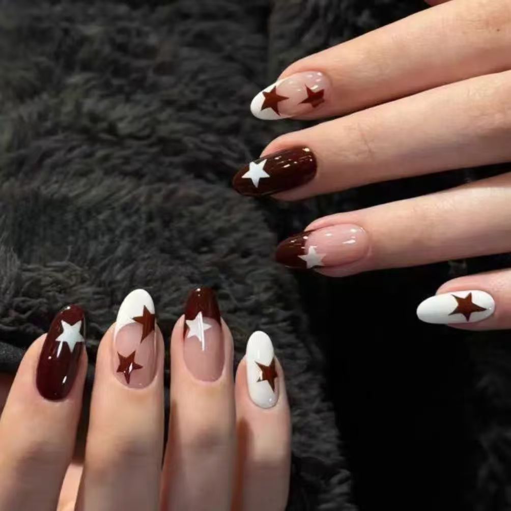 Artistic Star Design Press-On Nail Set