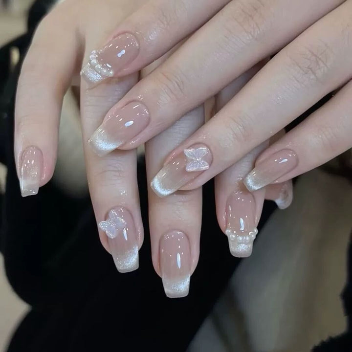 Artistic Floral-Embellished Press-On Nail Art Stornfield