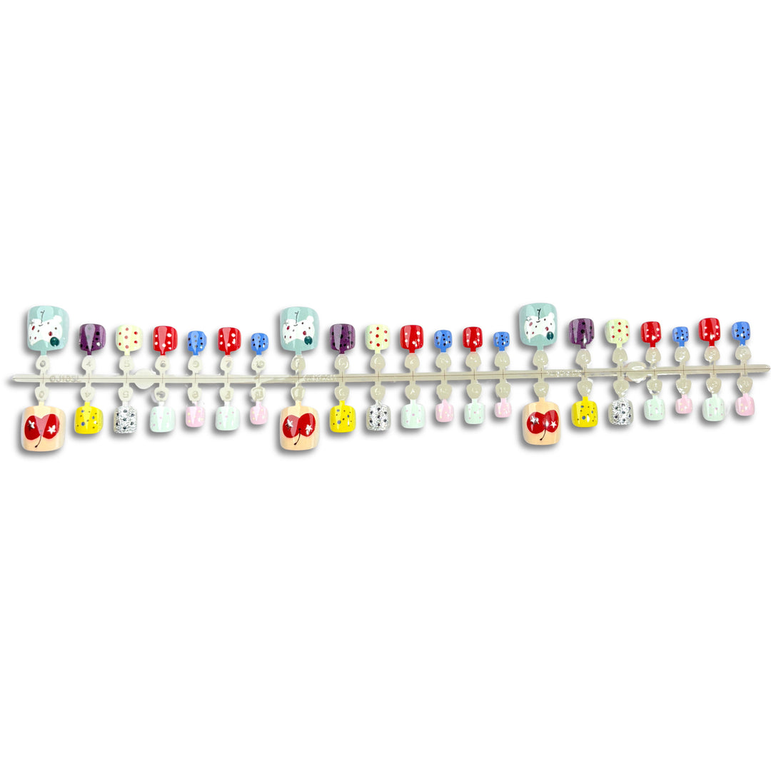 Decorative Nail Art Press-On Set 1790745418