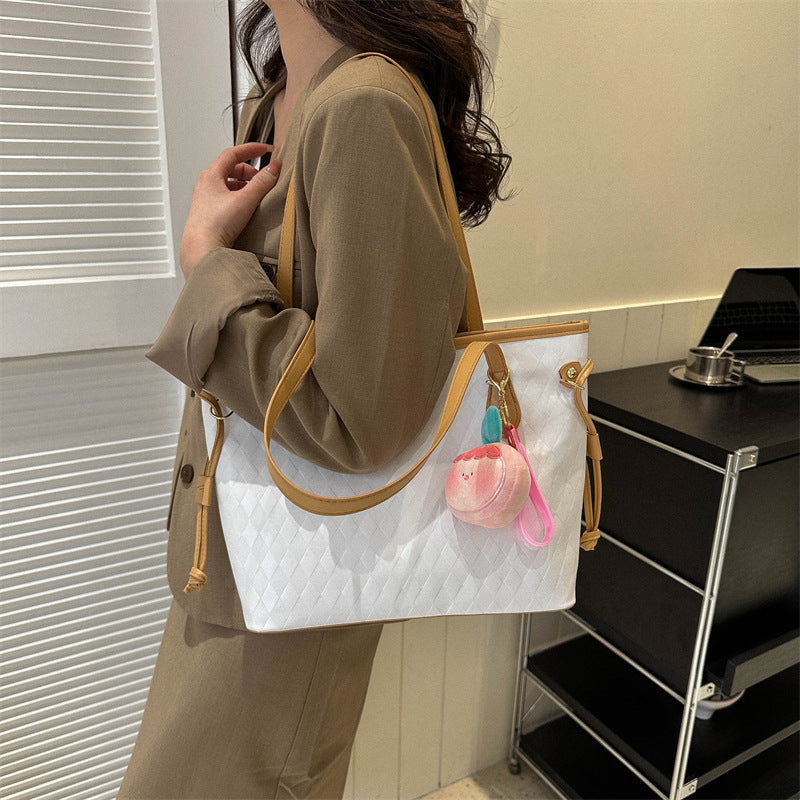 Quilted Pattern Handheld Tote Bag Stornfield