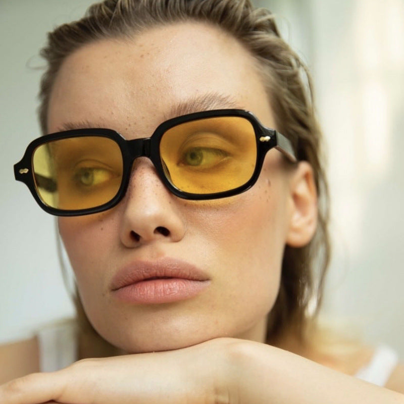 Ladies fashionable sunglasses with angular frame and yellow lenses Stornfield